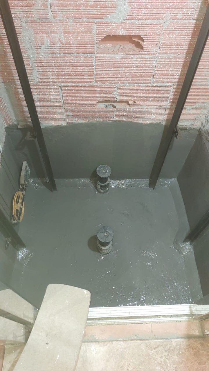 فريق عمل شركة كشف تسربات المياه بجدة